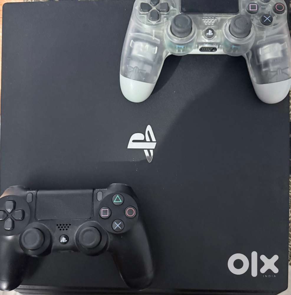 Play station 4 pro 1tb
