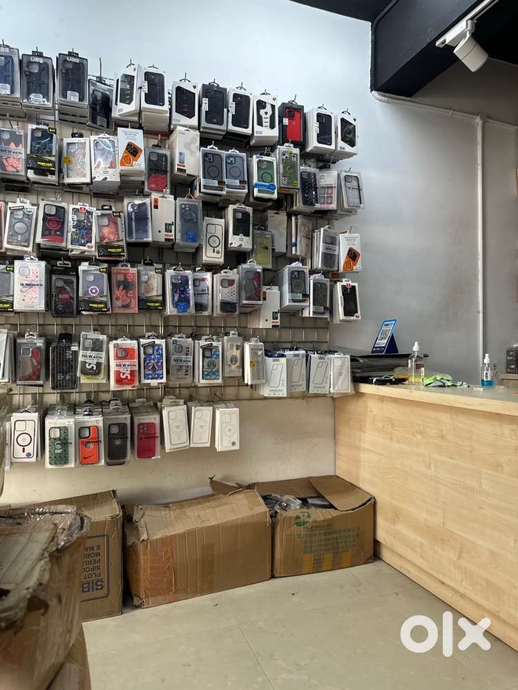 Mobile Cases Shop Sales Person