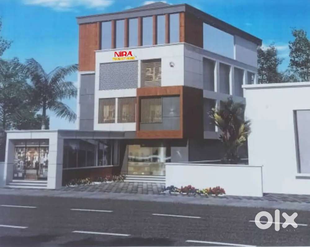 Front Office Staff (Male)