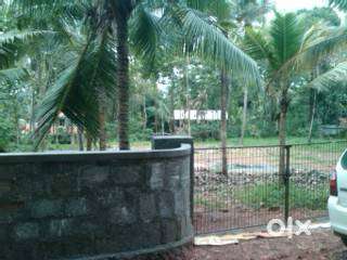 Prime Plot for Sale: Ideal for Villa Complex or Flat Project