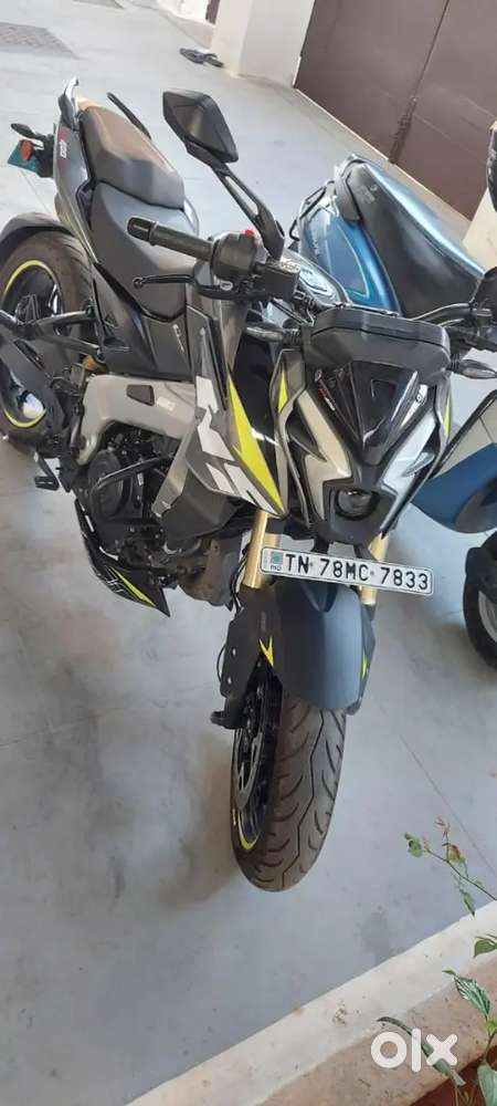 Pulsar NS400z 2025 model for sale (735 kms driven)