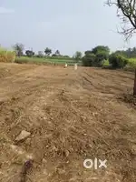 सातारा एसटी स्टँड पासून10 मि NH4 जवळ 15 गुंठे मेन रोड पासून 500मीटर वर