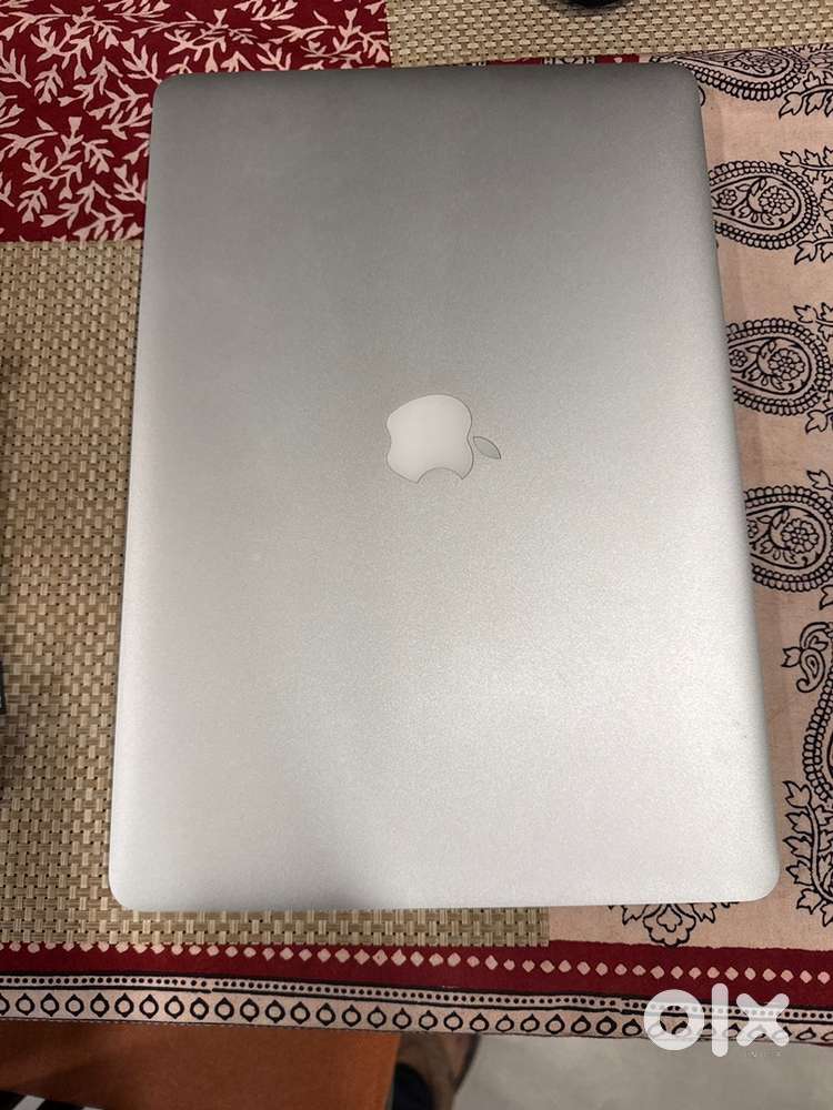 15” Mac book Pro with tetina display