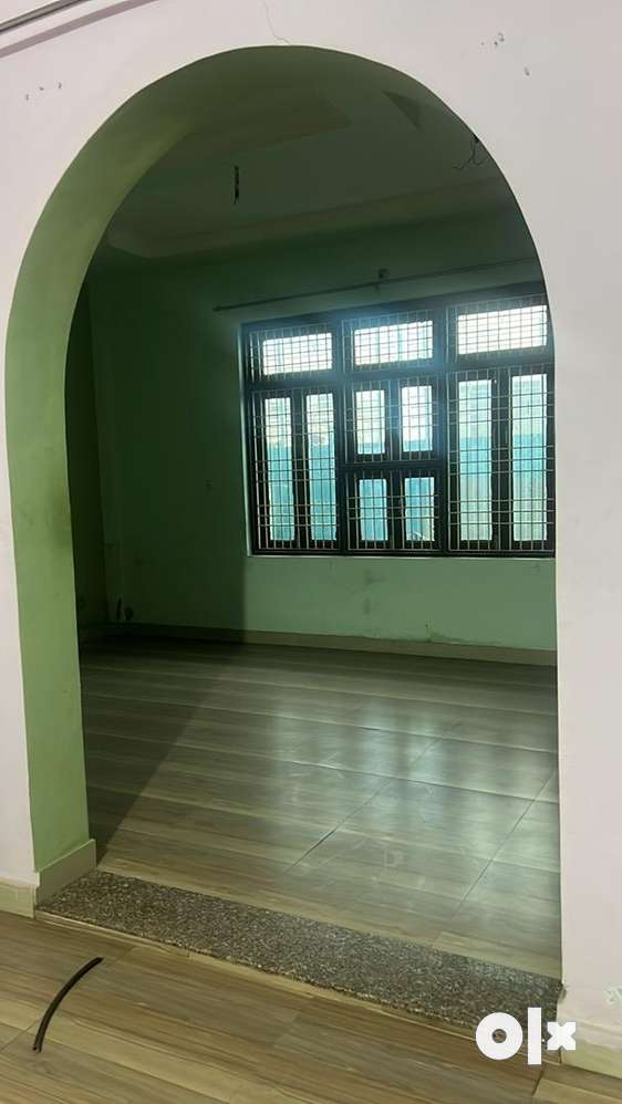 2BHK WITH PORCH AND DINING ROOM