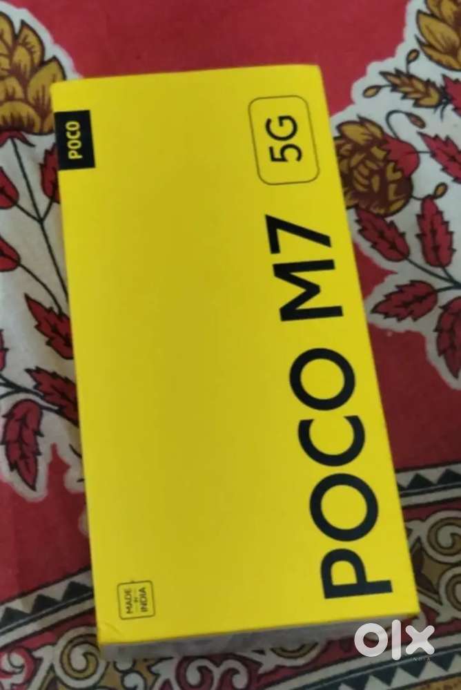 I month old Phone with zero scratch.