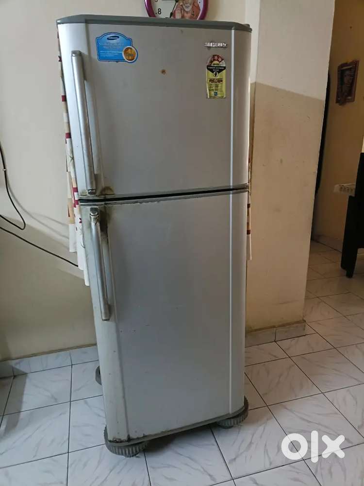 Samsung double door refrigerator