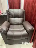 Recliner sofa