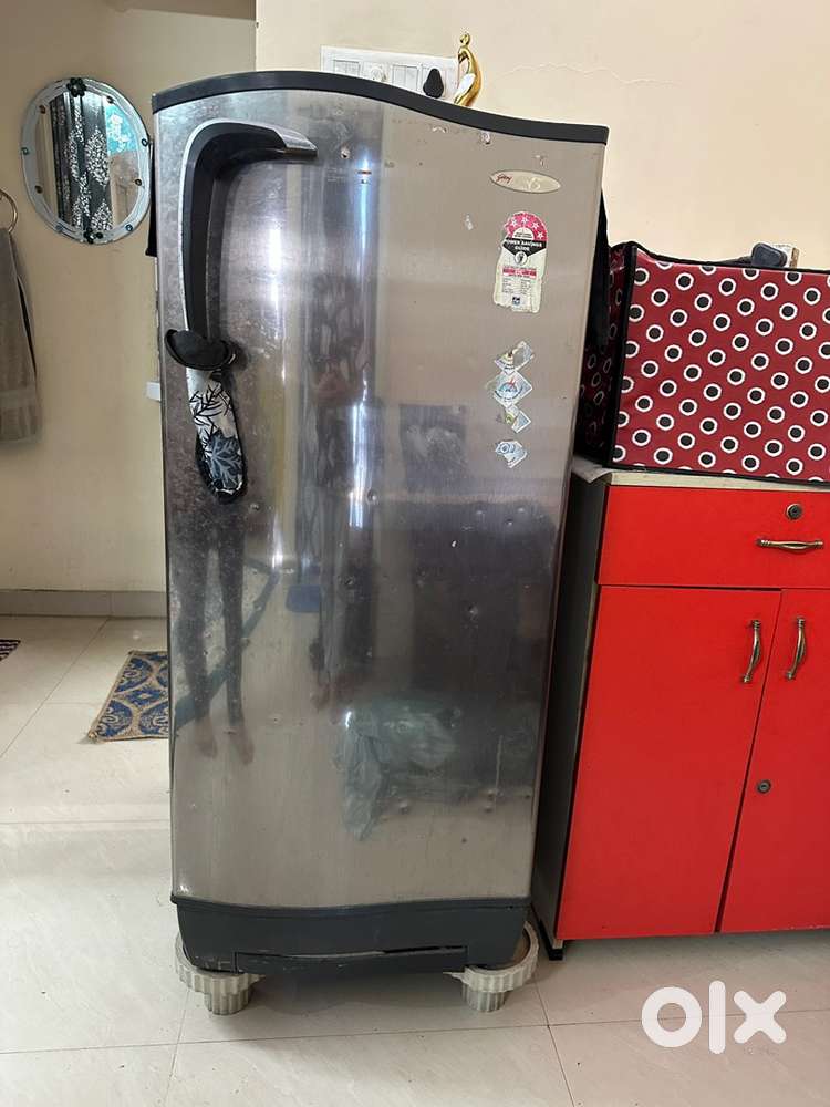 Godrej Refrigerator for sale (working condition)
