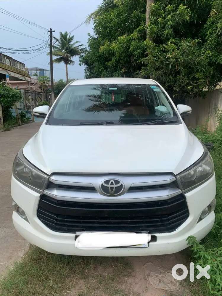 Toyota Innova Crysta 2016 Diesel Well Maintained