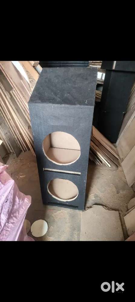 Home theatre speaker box