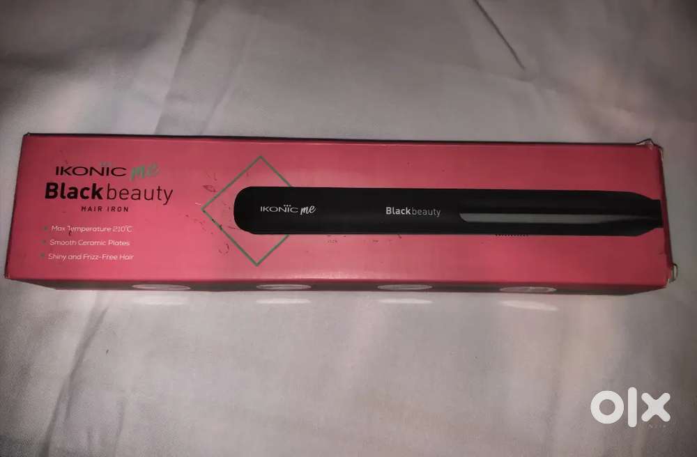 Ikonic Hair Straightener,used for only 8 months