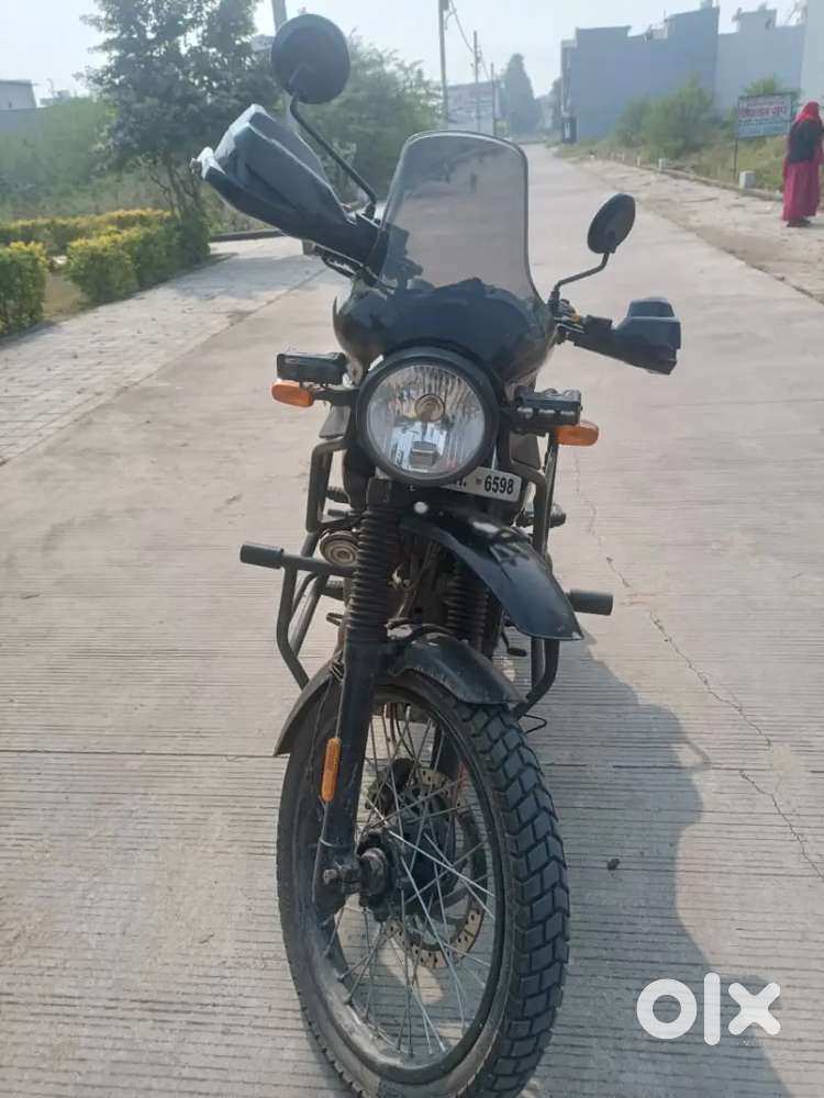 ROYAL ENFIELD HIMALAYAN 411
