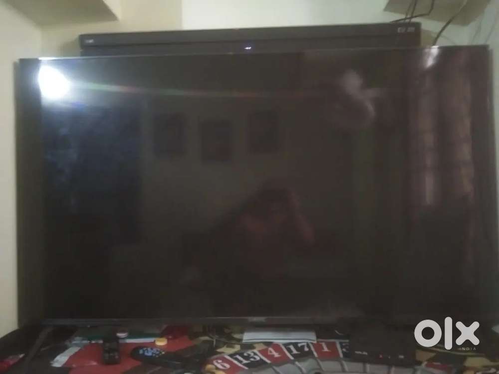 LG 55TV 4 MONTHS Old very less used