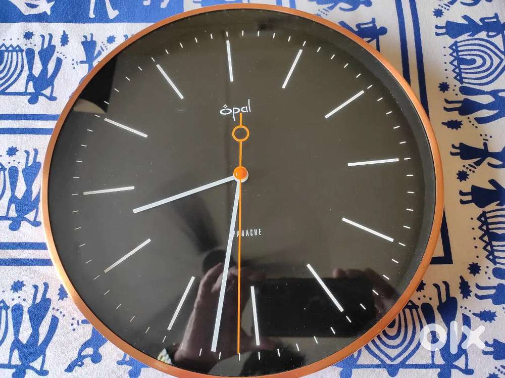 NEARLY BRAND NEW BEAUTIFUL OPEL WALL CLOCK FOR SALE MRP Rs.3250/-
