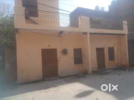 100 yards House for Sale