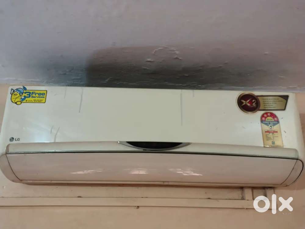 LG  1.5 Ton 5 Star Split AC.