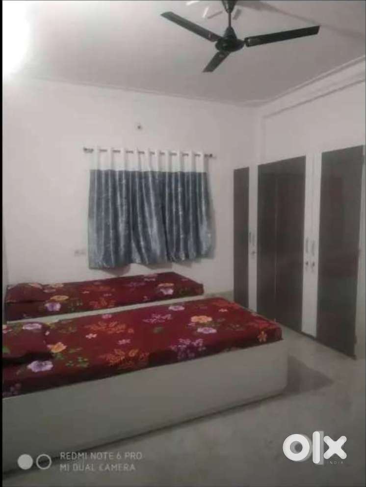 Pearl Palace (Little Girls Pg) PG for girls