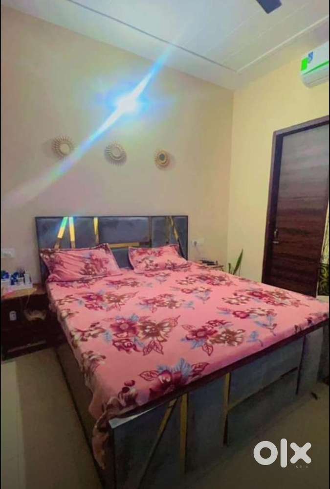 2bhk( gillco extention 5)