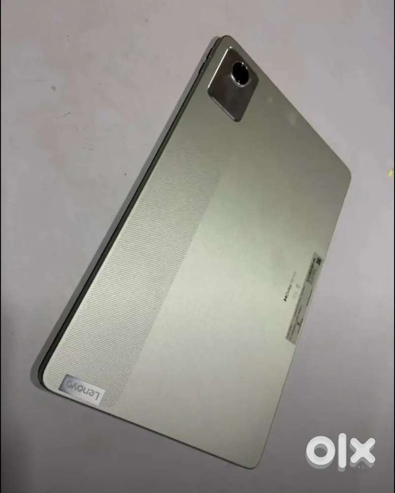 Lenovo tab m11 with pen very gd condtion 4 month old