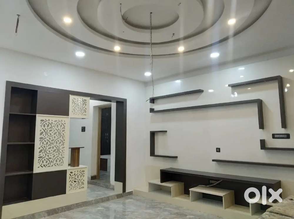 First floor 3 BHK flat at pozhichalur '