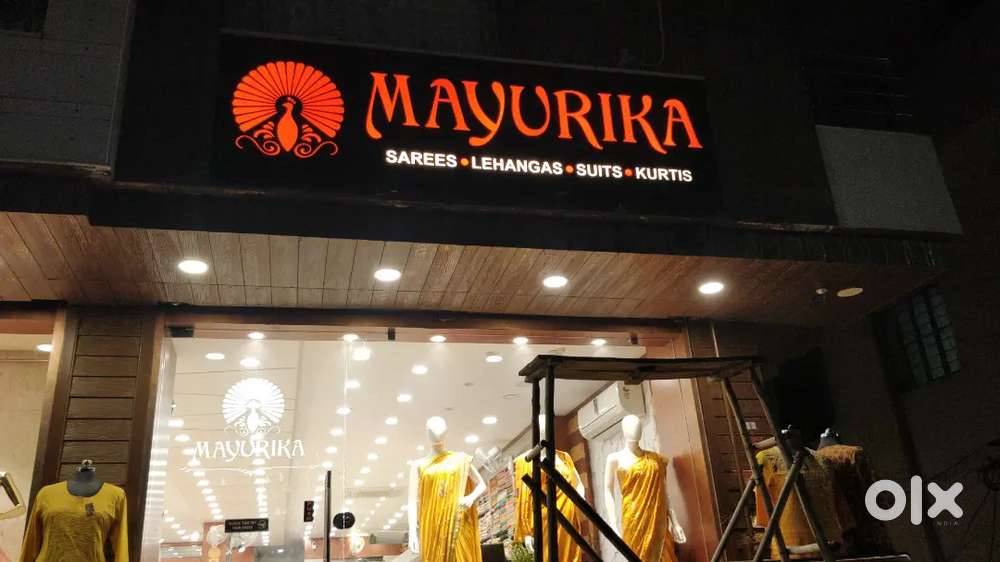 Showroom Salesman Required – Sarees & Kurtis Section