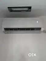 Lloyd AC 1.5 ton good condition