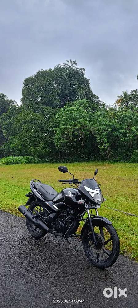 SINGLE OWNER 2012 HONDA CB UNICORN