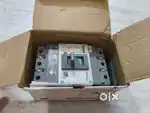 Moulded case circuit breaker
