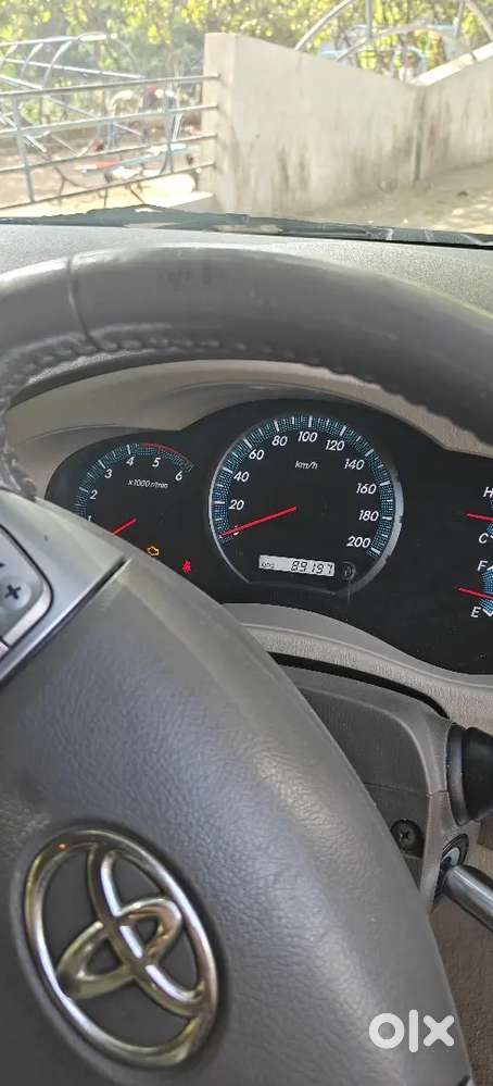 Toyota Innova 2025 Diesel Well Maintained