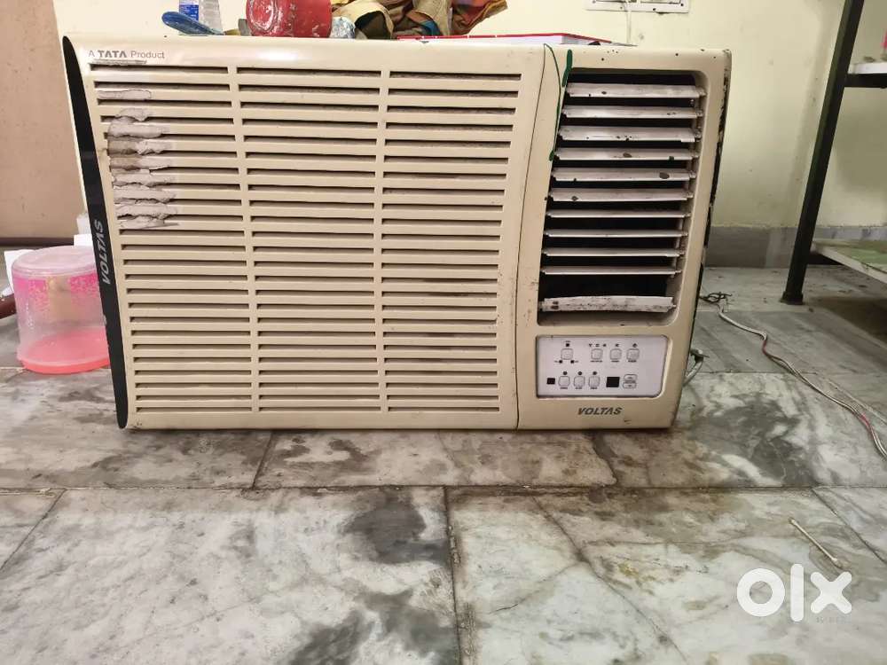 Voltas window AC