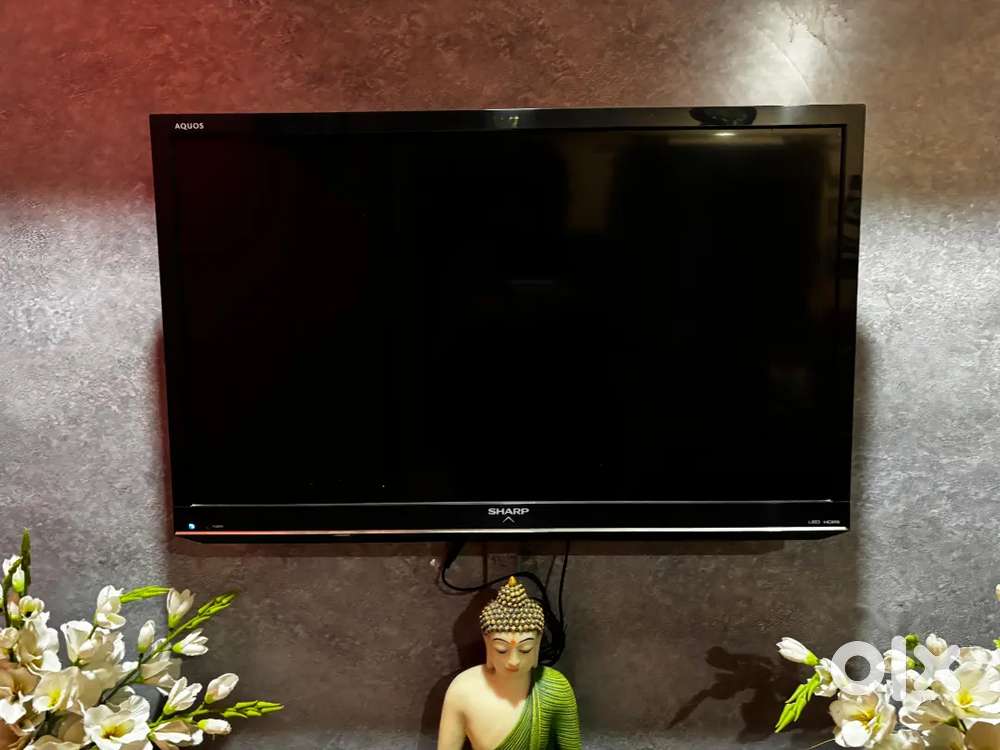 Sharp company LED TV 32 inch
