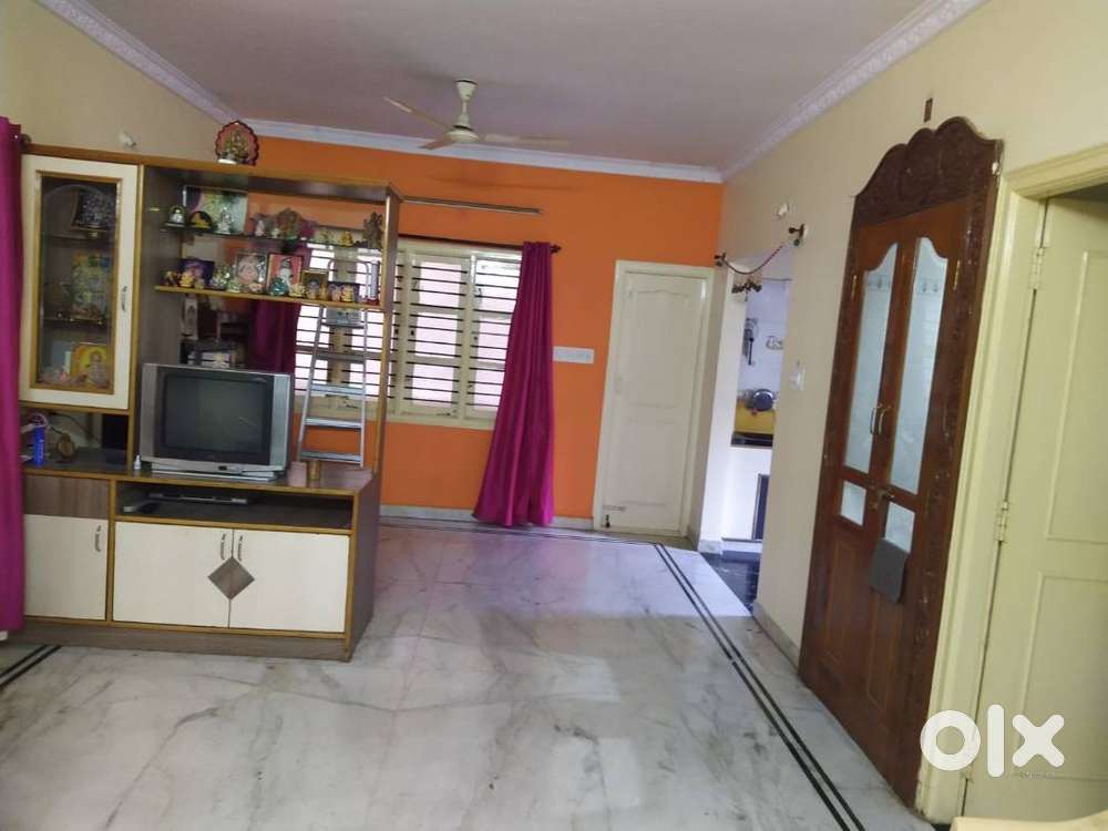 Hosakerehalli 3BHK House for lease