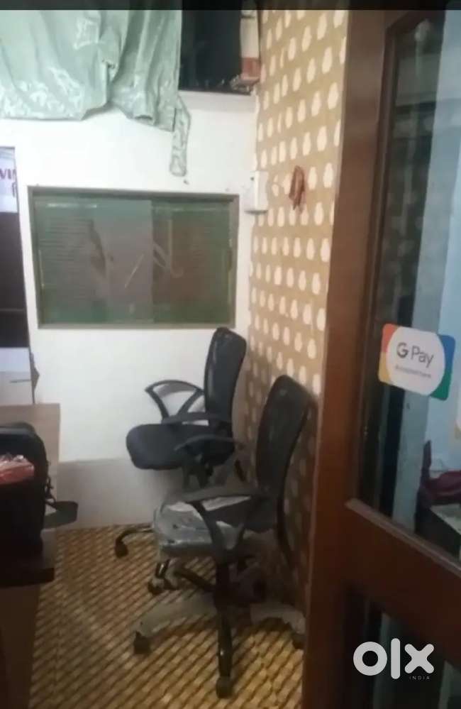 Furnished office for rent 1 minute from bhyander station