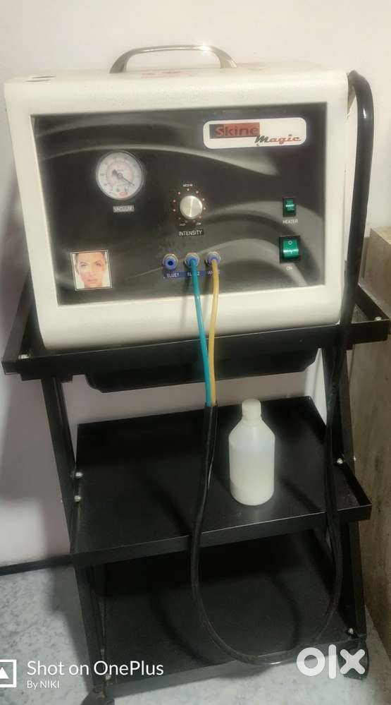 Skin polishing machine