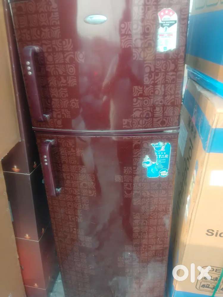 Whirlpool company ka fridge hai 280 litter double door
