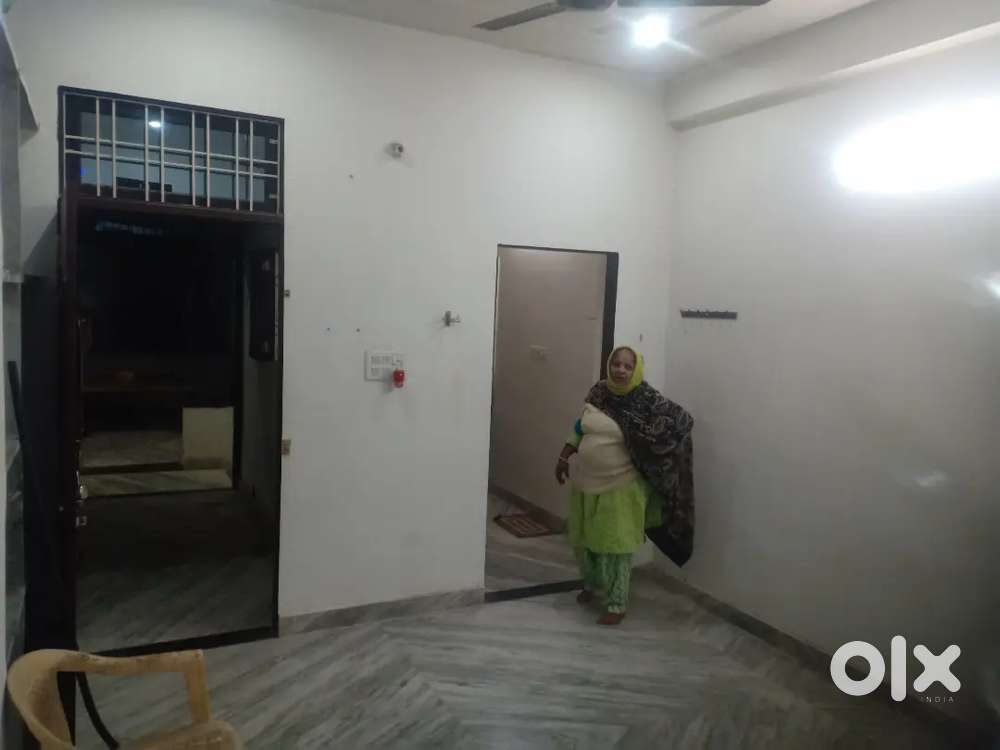 1 BHK Flat available