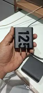 Motorola 125Watt chargar with cable