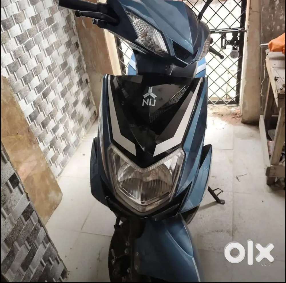Nij Electric Scooter
