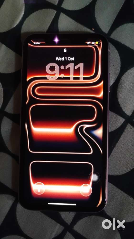Iphone 11 (64 gb ) Purple Colour