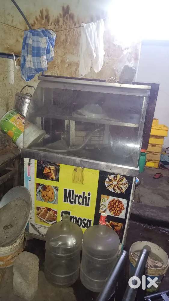 Mirchi and samosa stall