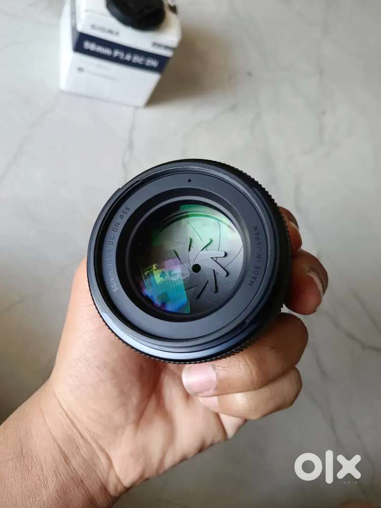 27999 Sigma 56mm f 1.4 e mount best condition