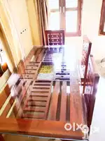 Excellent quality dining table & chairs