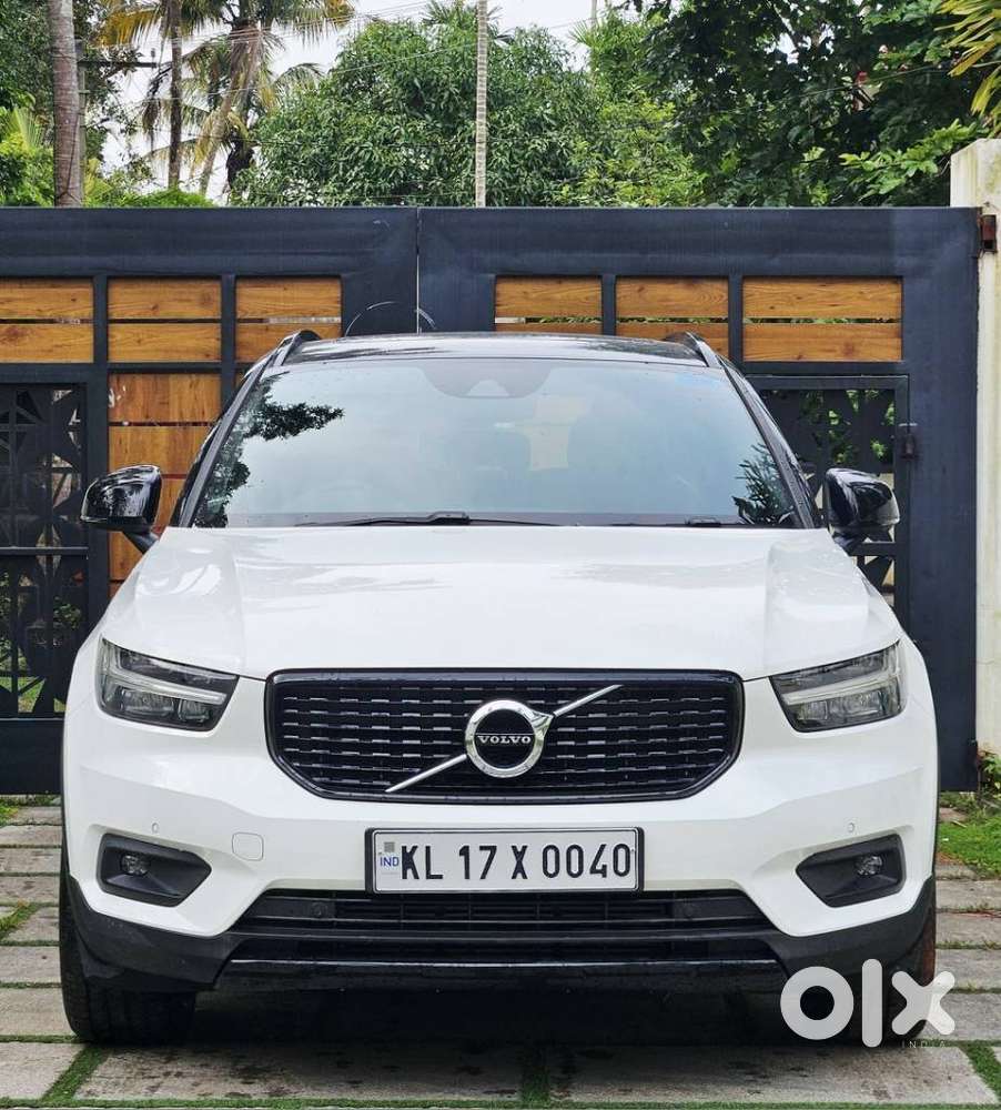 Volvo XC40 T4 AWD, 2022, Petrol