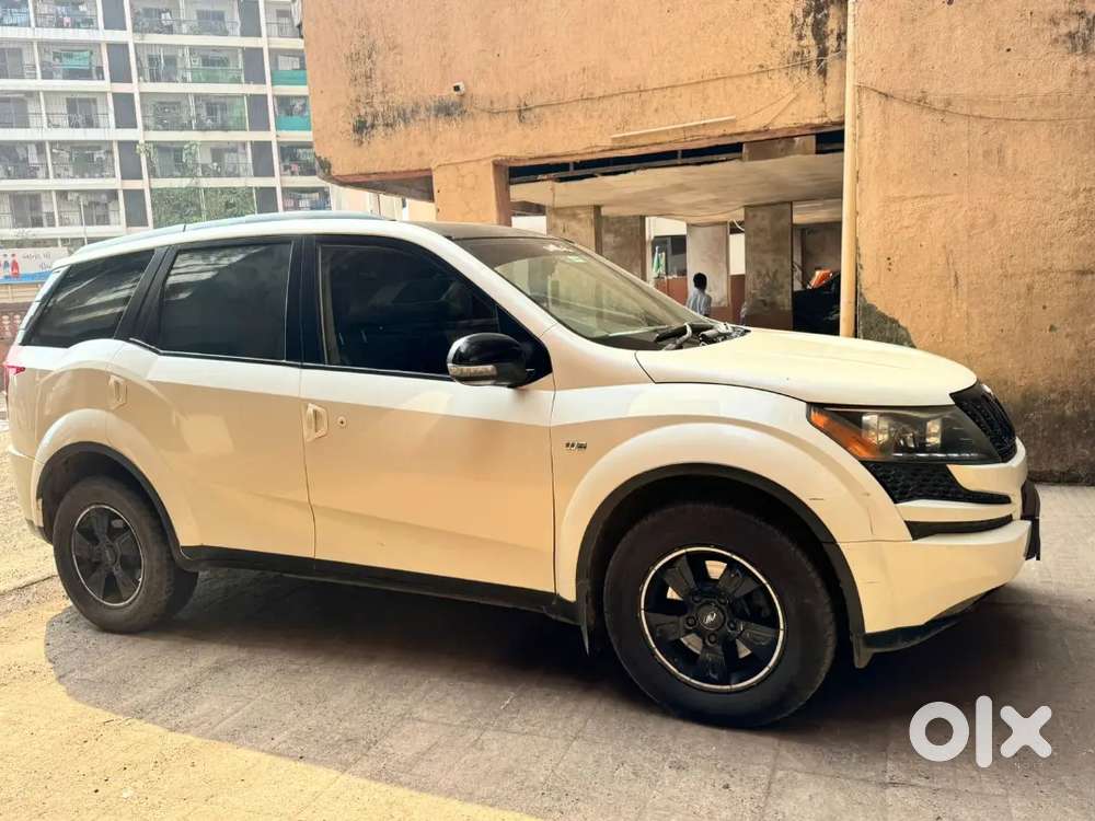 Mahindra XUV500 2013
