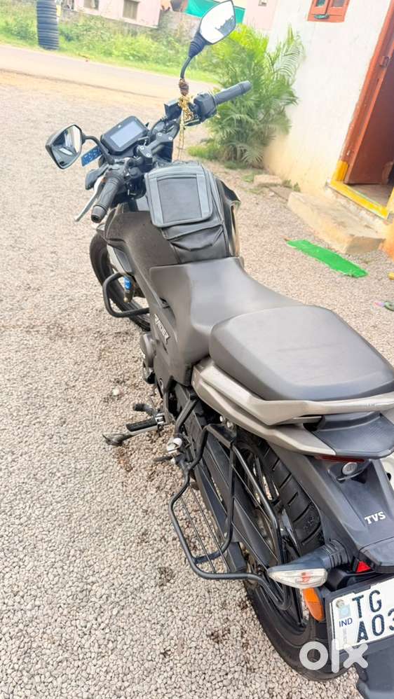 Well mainted with showroom tracking