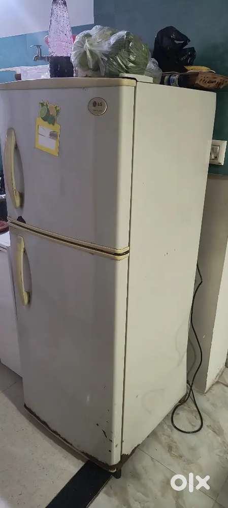 LG Fridge Double door - Working condition