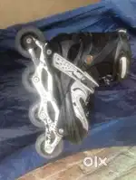 Skating shoes