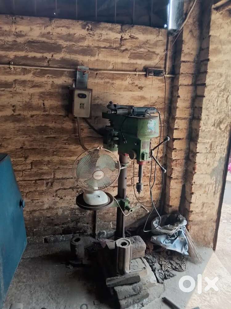 Semi Automatic Lathe Workshop Setup for sell