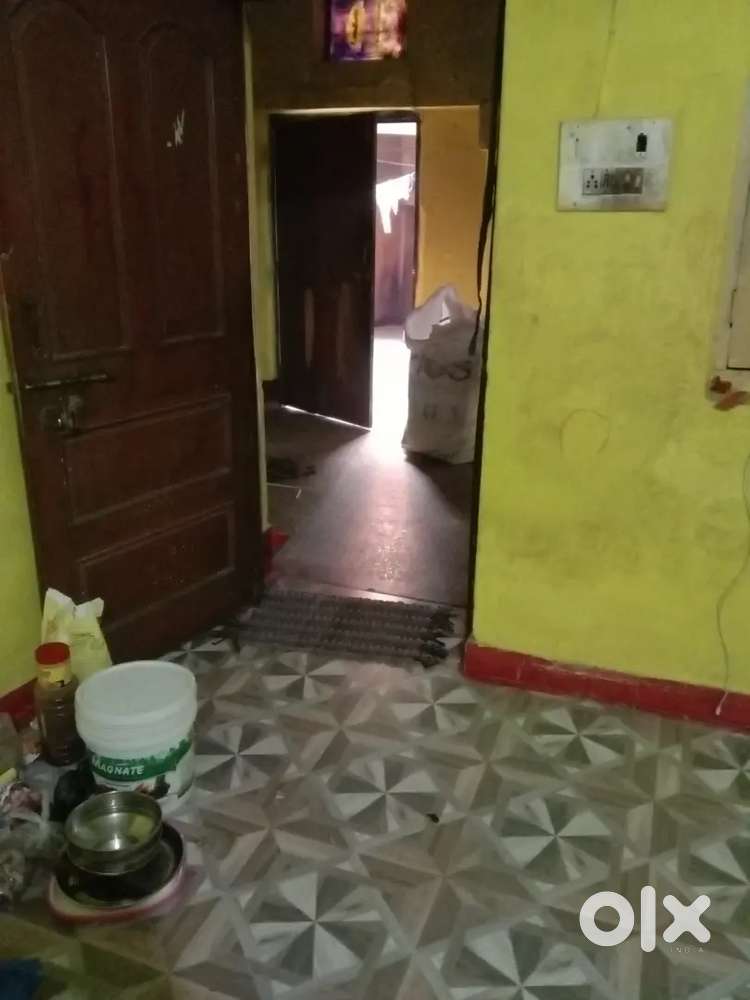 I need female roommate