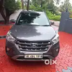 Good condition car: reverse camera, new tires,company service